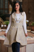 Picture of Short gilet with belt & pearl